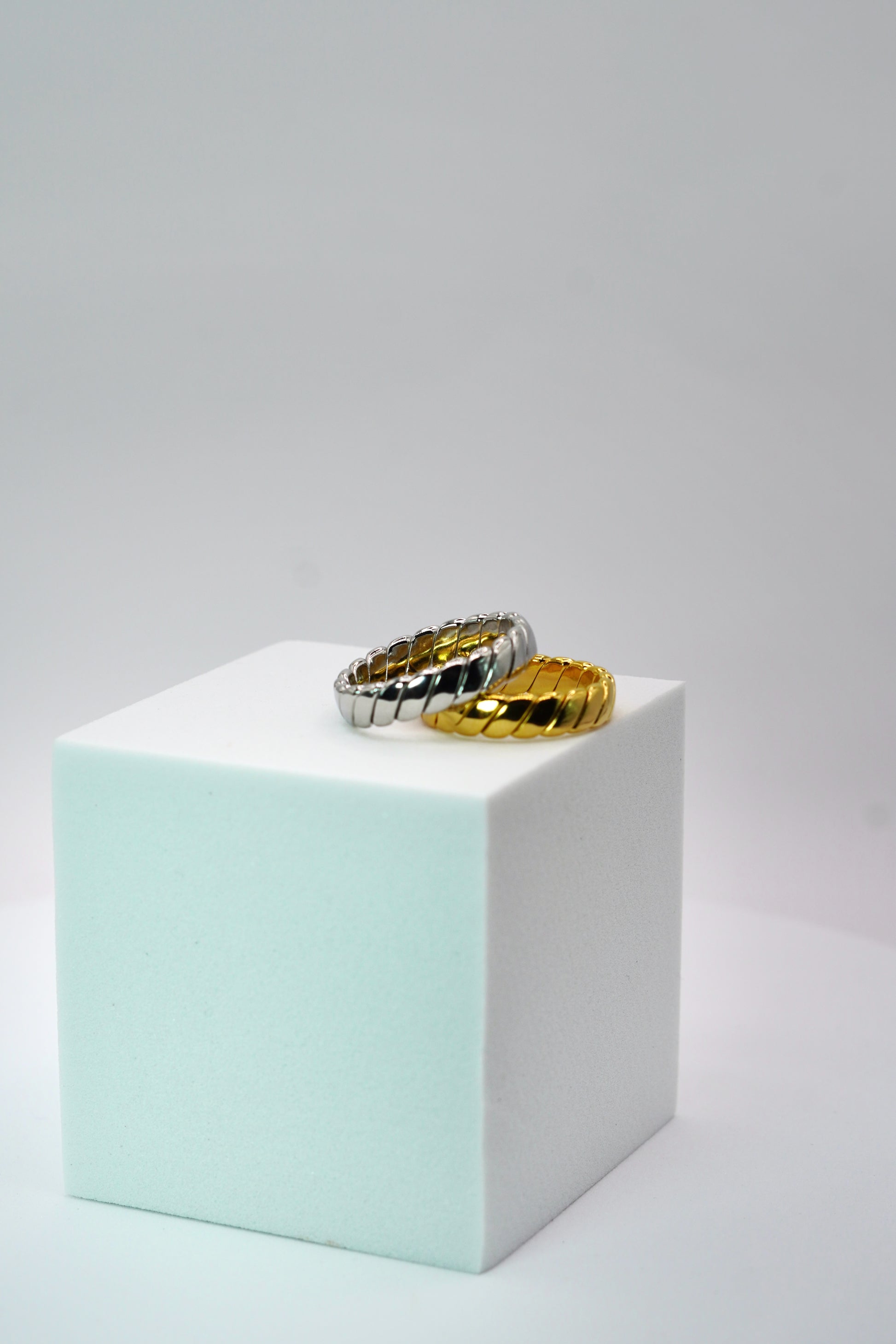 Ring "Wave"